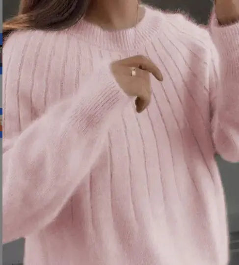 Women's Oversized Knit Sweater with Round Neck